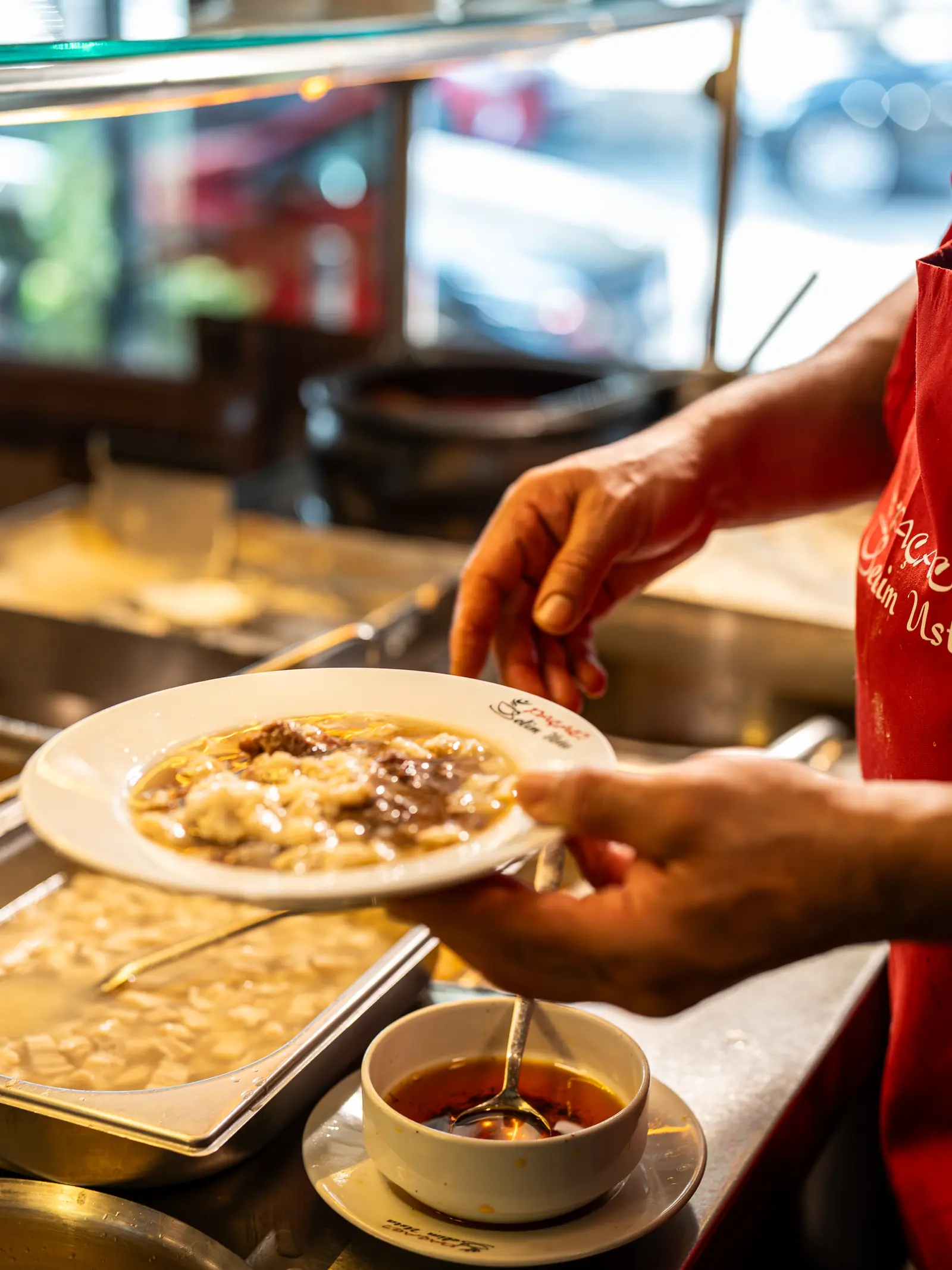 Paçacı Selim Usta'nın imza lezzeti kelle paça